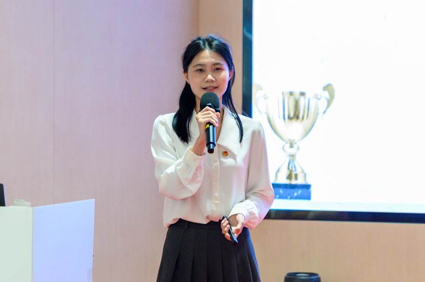吴凯莹-35