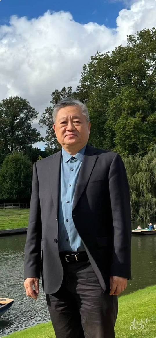 广州新华学院校长王庭槐。