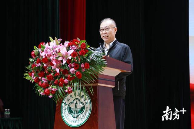 这节党课讲器官移植,“生命接力先锋队”走进中大新华
